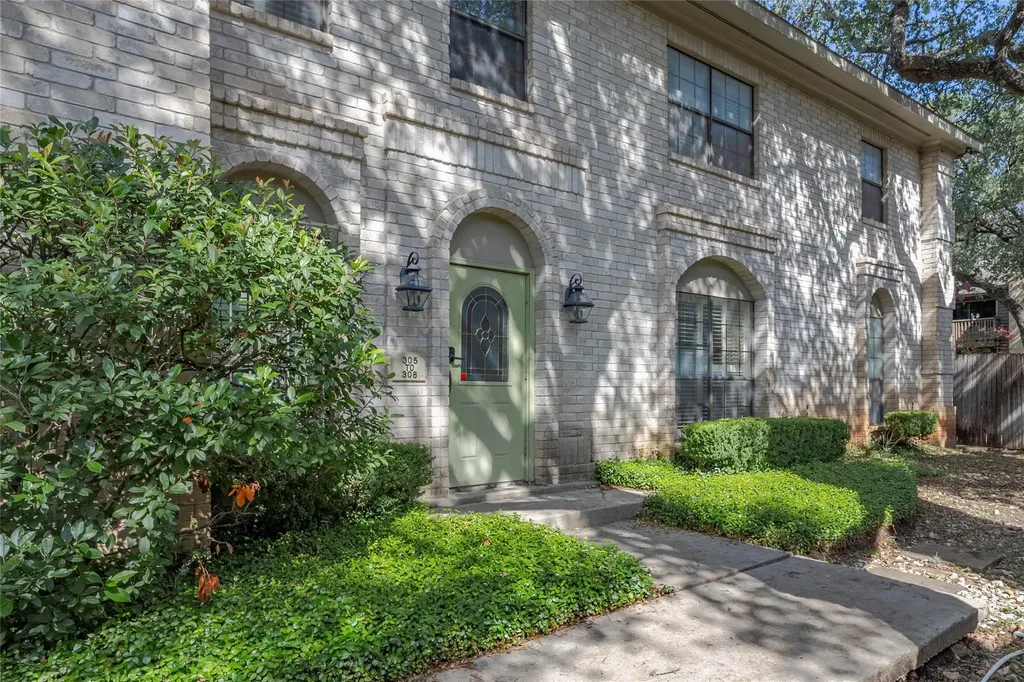 8415 Fredericksburg Road San Antonio TX 78229