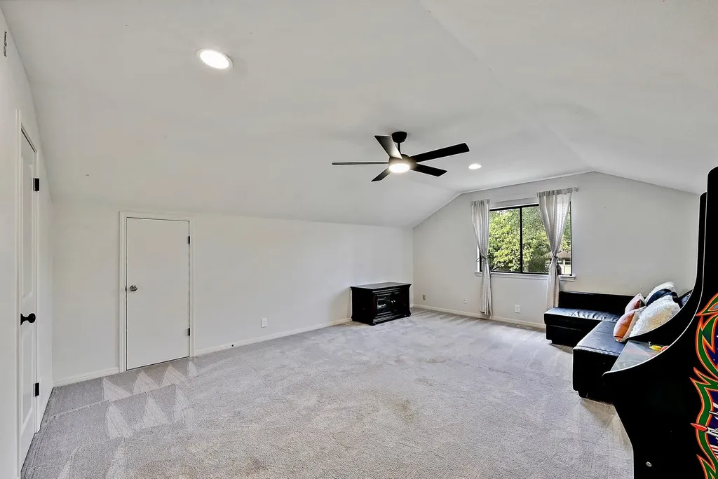 11105 Wintergreen Hill Austin TX 78750