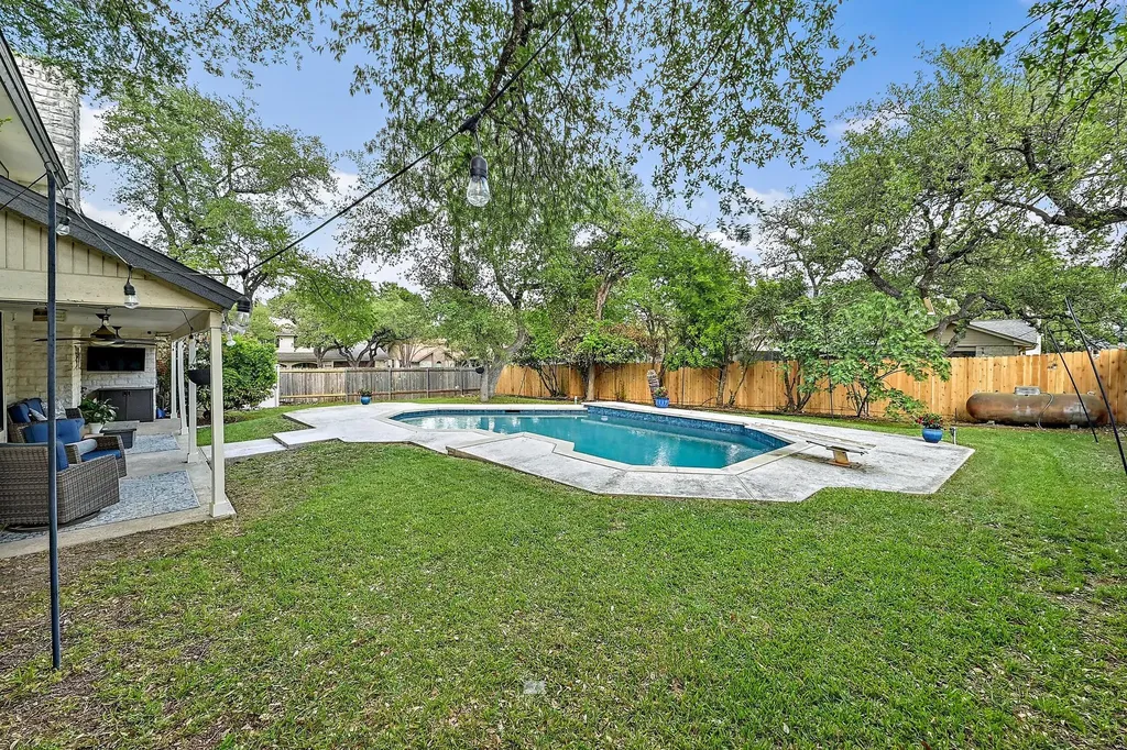 11105 Wintergreen Hill Austin TX 78750