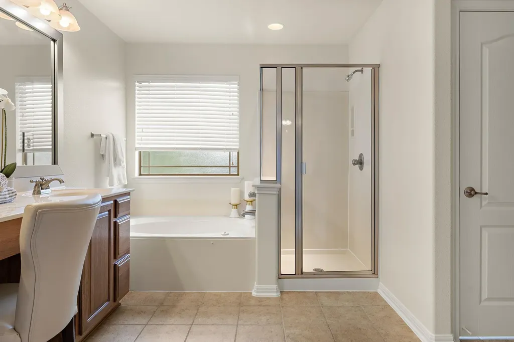 7516 Brecourt Manor Way Austin TX 78739