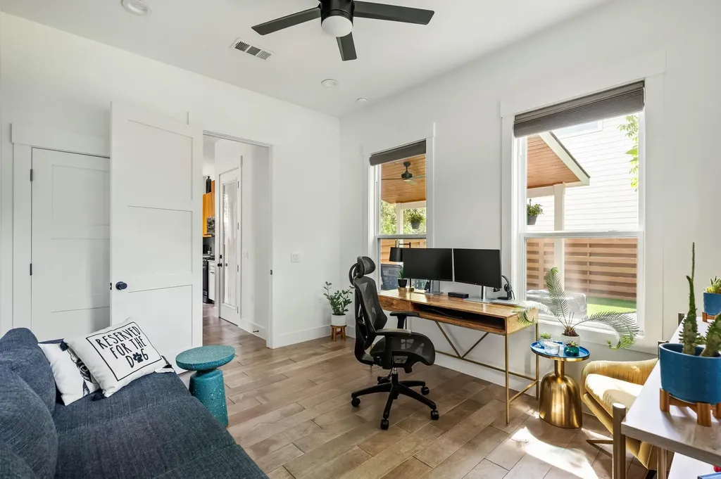 4405 Jinx Avenue Austin TX 78745