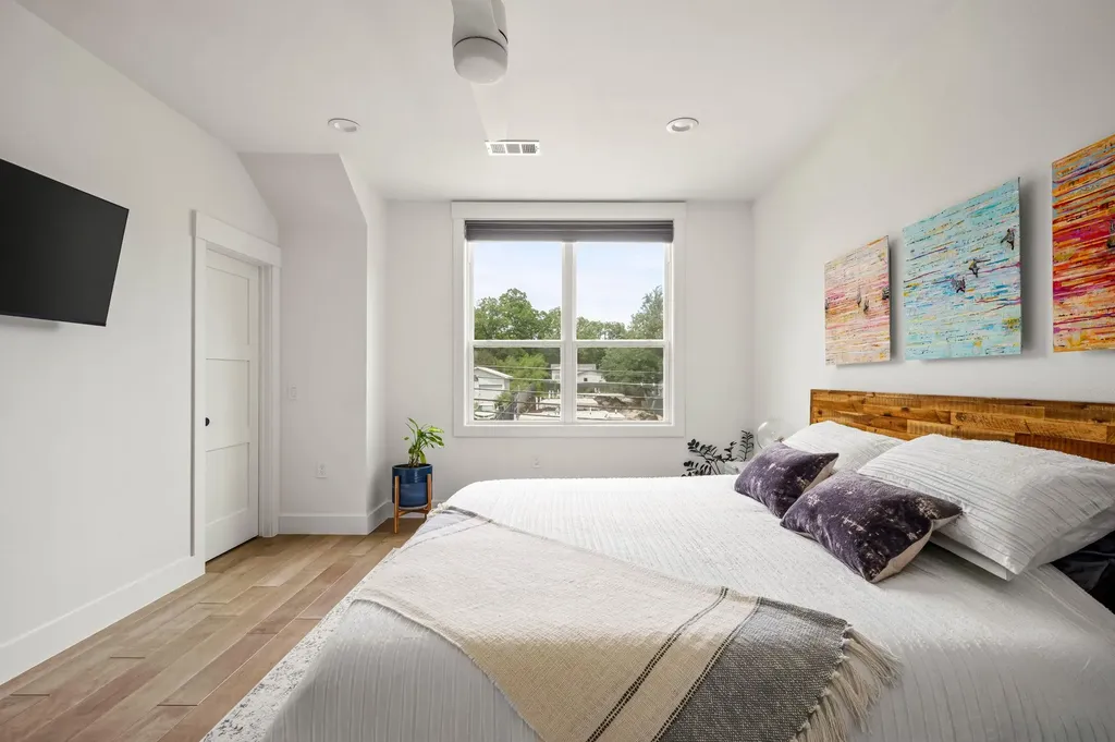 4405 Jinx Avenue Austin TX 78745
