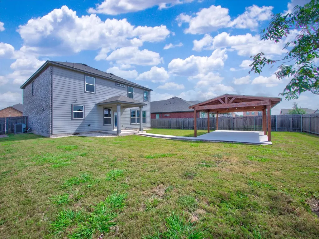 1604 Foxglove Drive Lockhart TX 78644