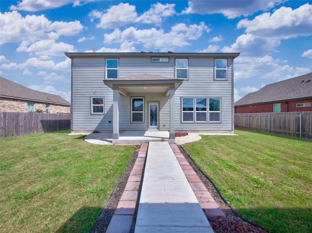 1604 Foxglove Drive Lockhart TX 78644