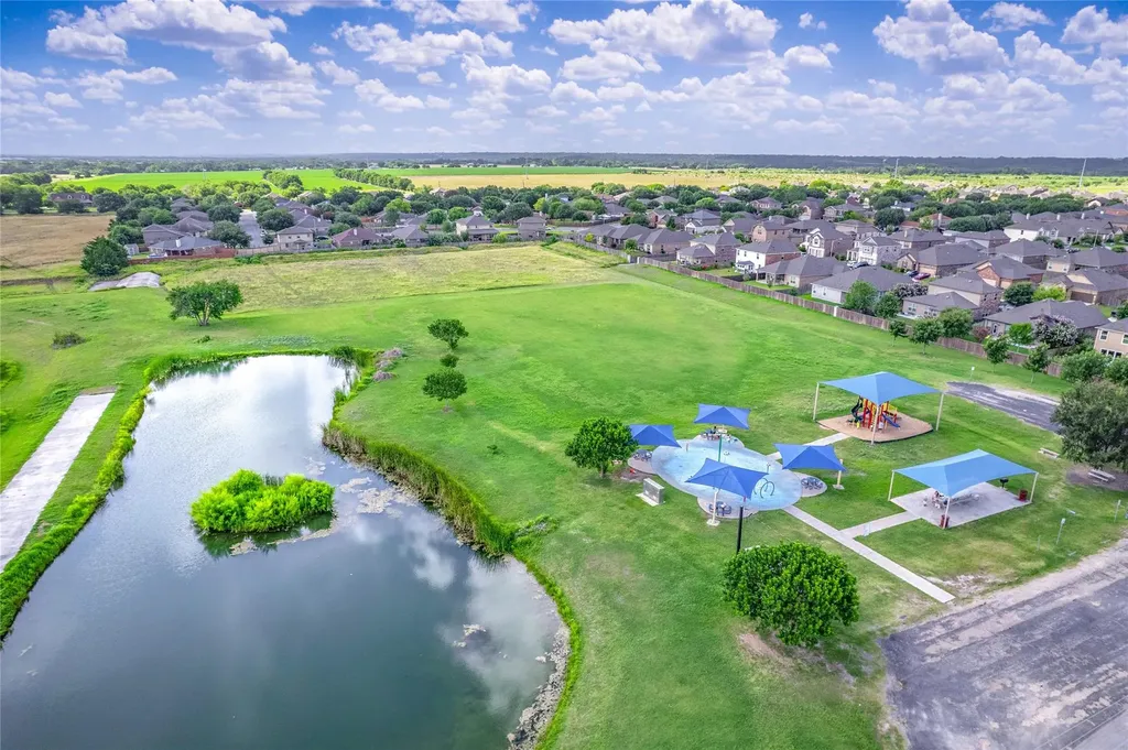 1604 Foxglove Drive Lockhart TX 78644