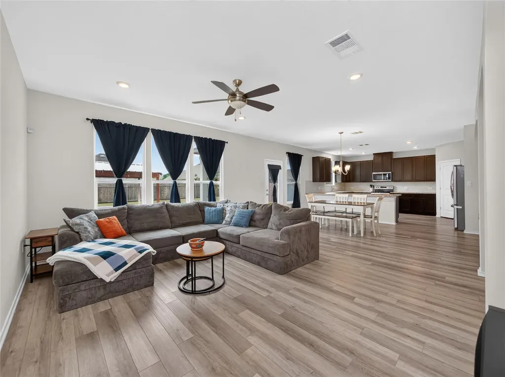 1604 Foxglove Drive Lockhart TX 78644