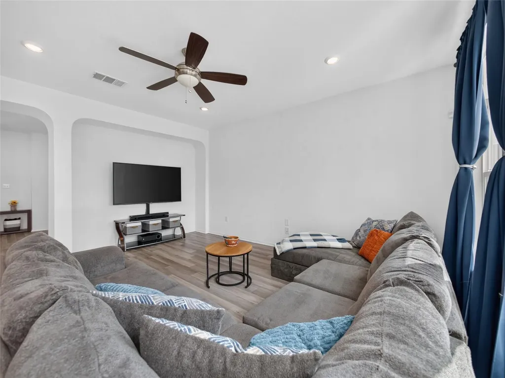 1604 Foxglove Drive Lockhart TX 78644