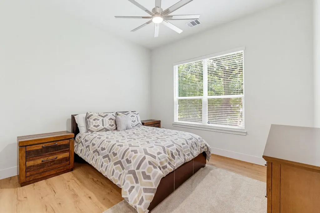 602 N Shorewood Drive Granite Shoals TX 78654