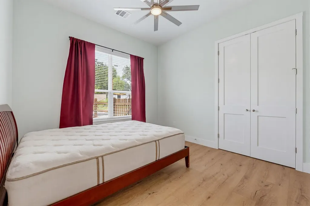 602 N Shorewood Drive Granite Shoals TX 78654
