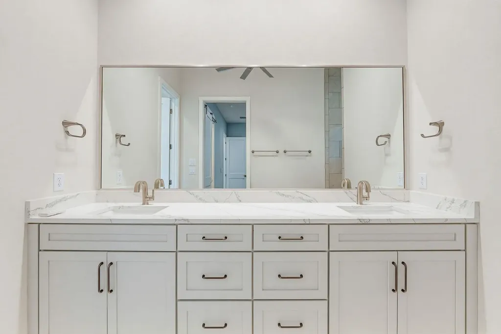 602 N Shorewood Drive Granite Shoals TX 78654