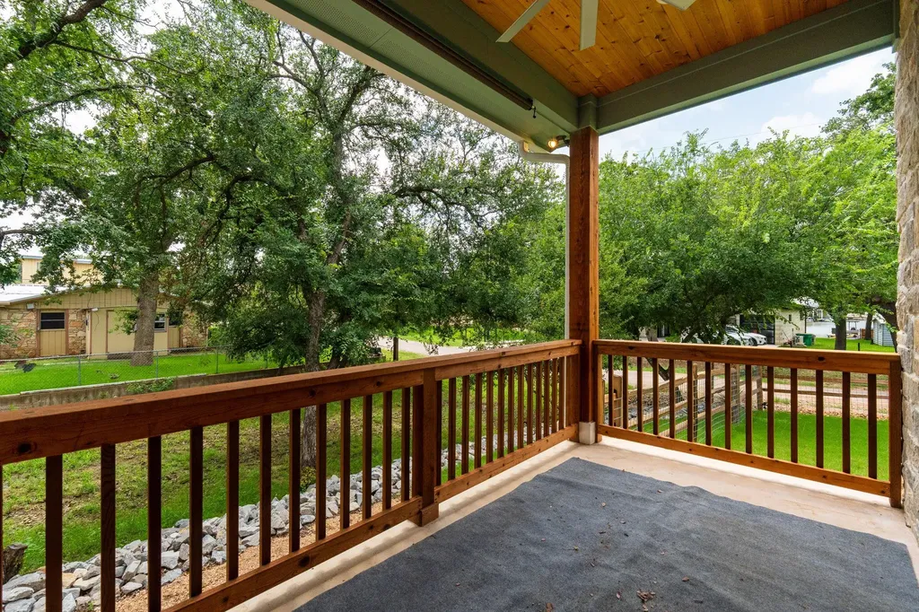 602 N Shorewood Drive Granite Shoals TX 78654