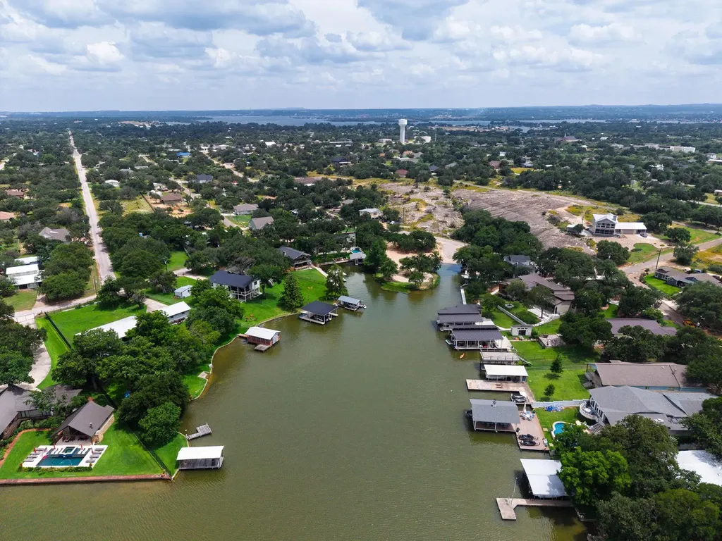 602 N Shorewood Drive Granite Shoals TX 78654