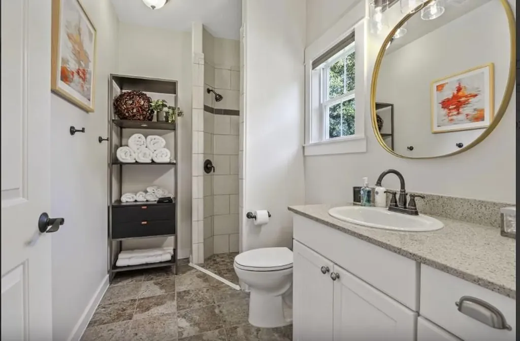 241 Haydon Street Dripping Springs TX 78620