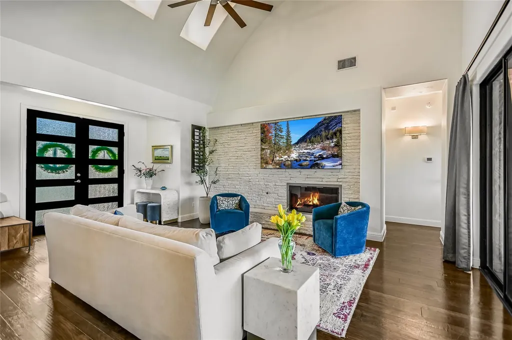 810 Crestone Stream Drive Austin TX 78738