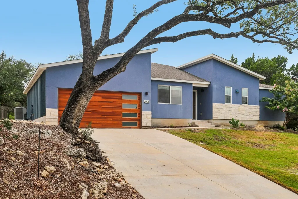 2701 Warren Cove Lago Vista TX 78645
