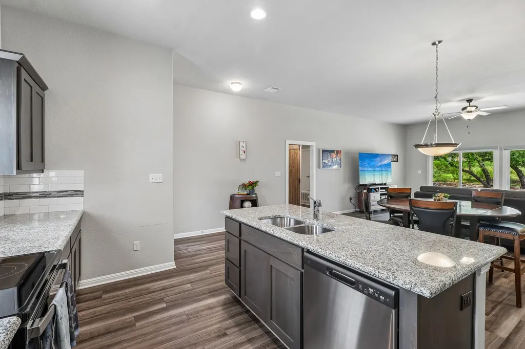 2701 Warren Cove Lago Vista TX 78645