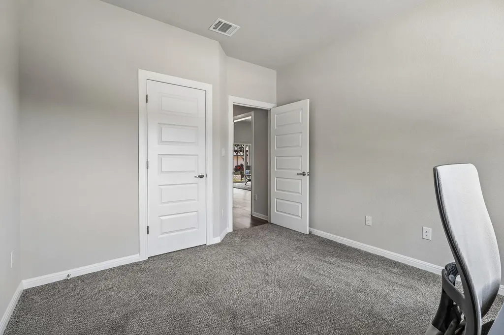2701 Warren Cove Lago Vista TX 78645