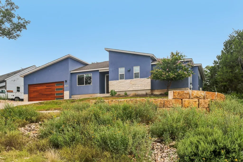2701 Warren Cove Lago Vista TX 78645