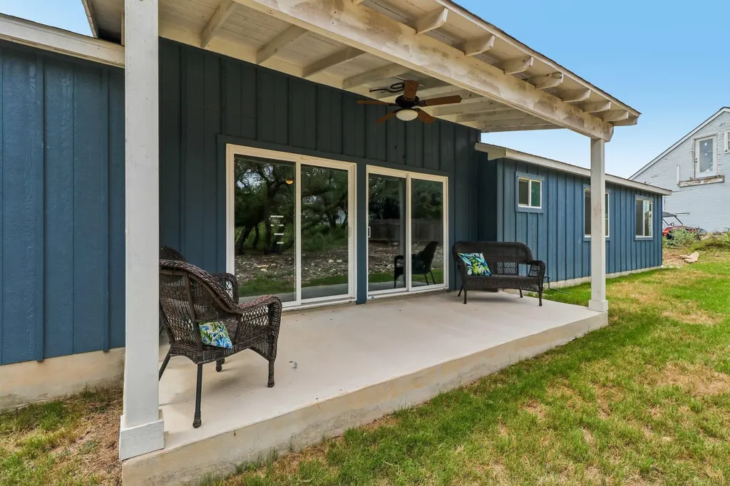 2701 Warren Cove Lago Vista TX 78645