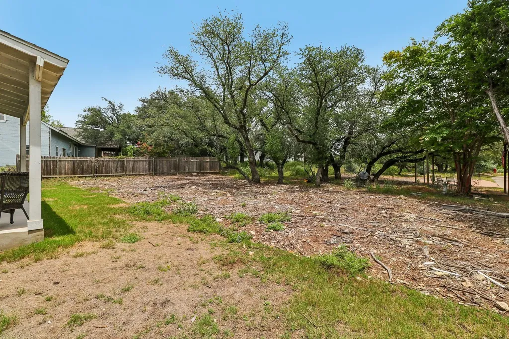 2701 Warren Cove Lago Vista TX 78645