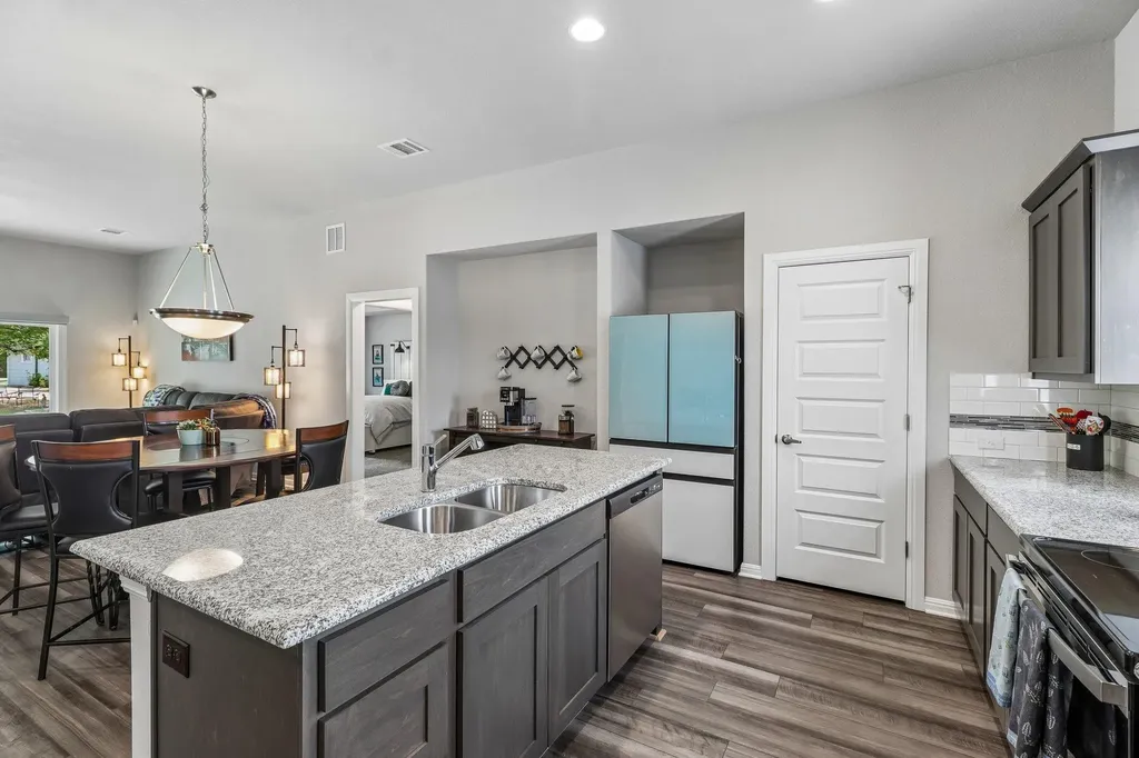 2701 Warren Cove Lago Vista TX 78645