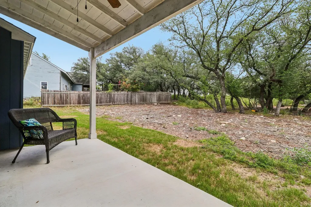 2701 Warren Cove Lago Vista TX 78645