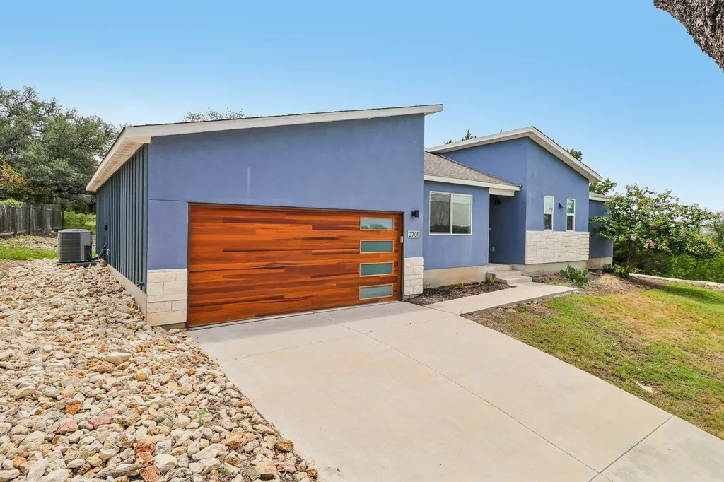 2701 Warren Cove Lago Vista TX 78645