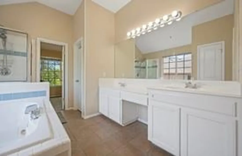 13321 Kirkglen Drive Austin TX 78727