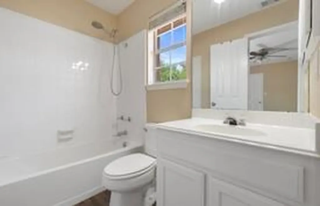 13321 Kirkglen Drive Austin TX 78727