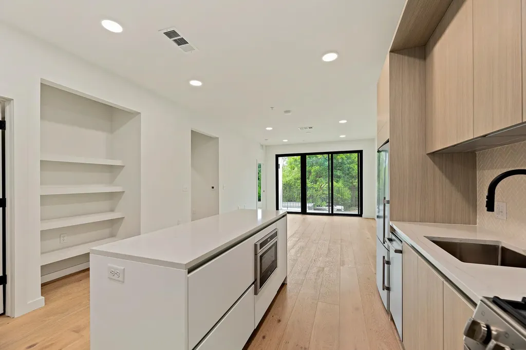 2209 S 1st Street Austin TX 78704