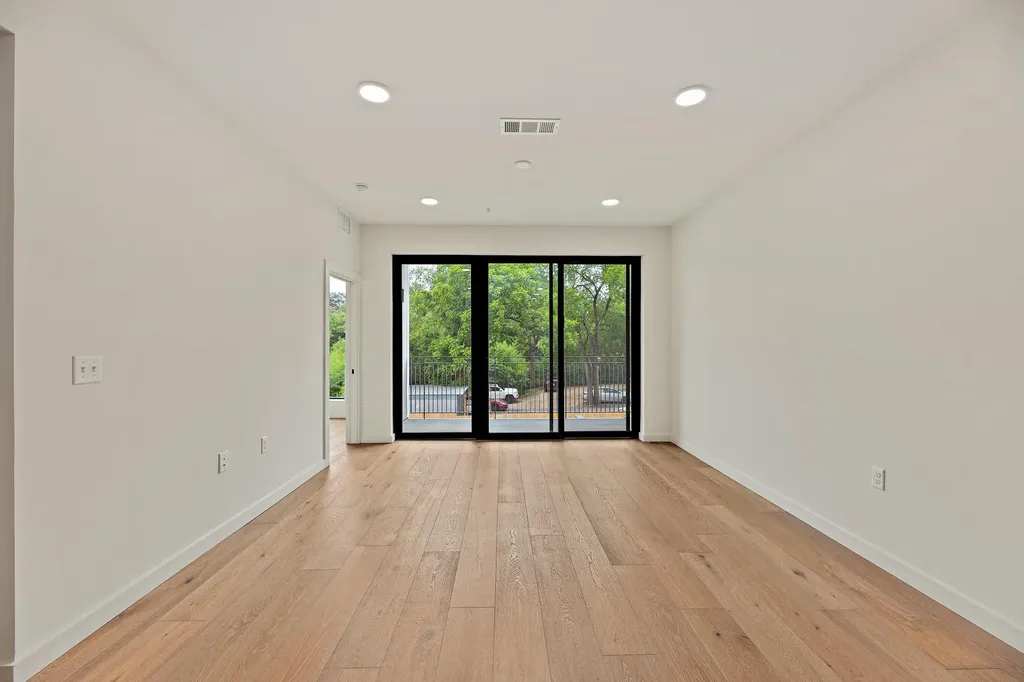 2209 S 1st Street Austin TX 78704