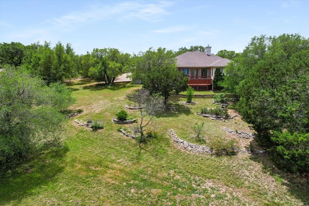 19620 Single Peak Cove Spicewood TX 78669