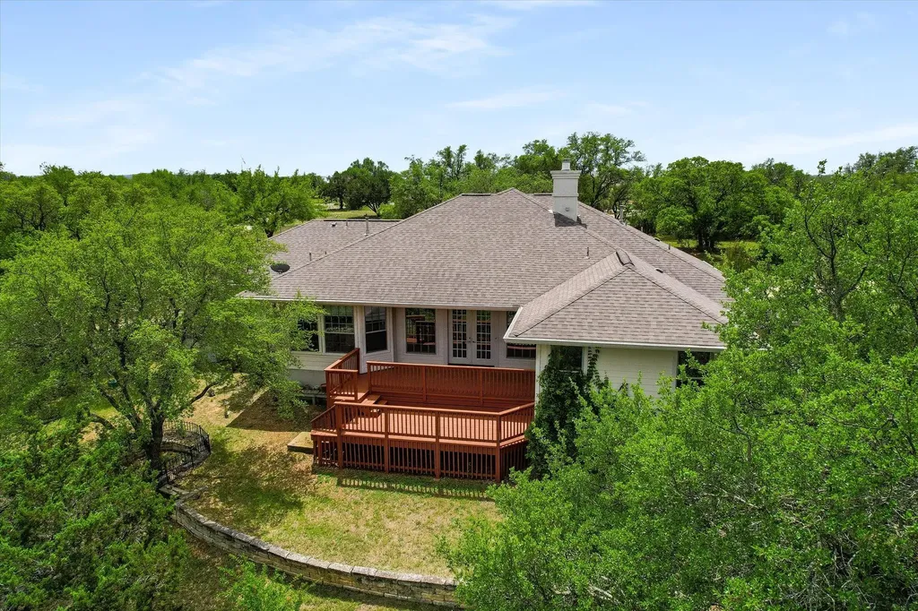 19620 Single Peak Cove Spicewood TX 78669
