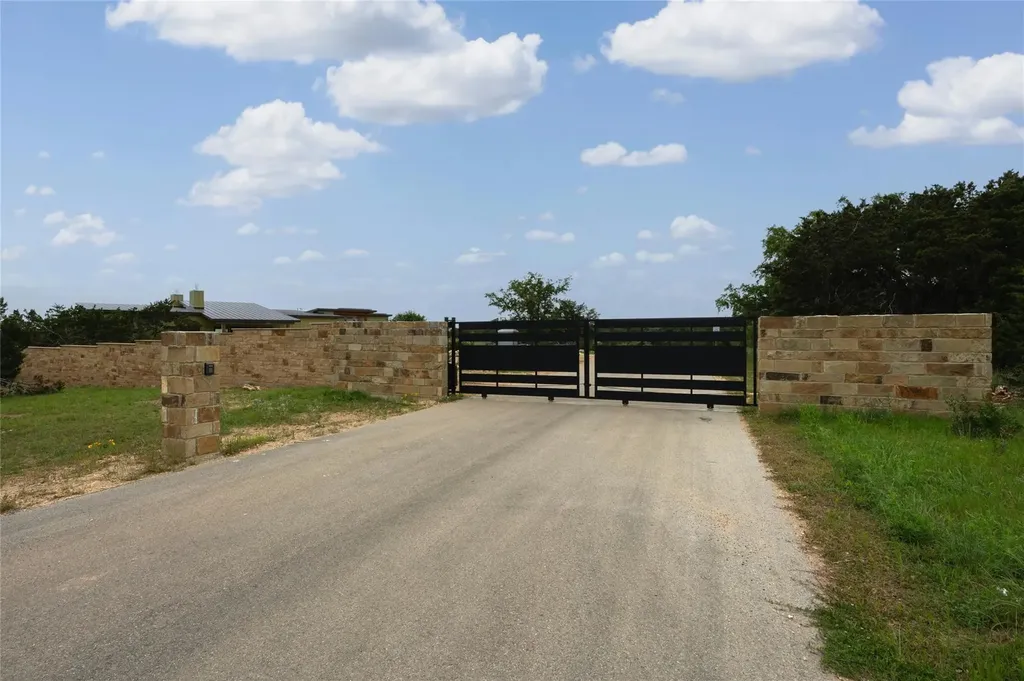 439 Vail River Road Dripping Springs TX 78620