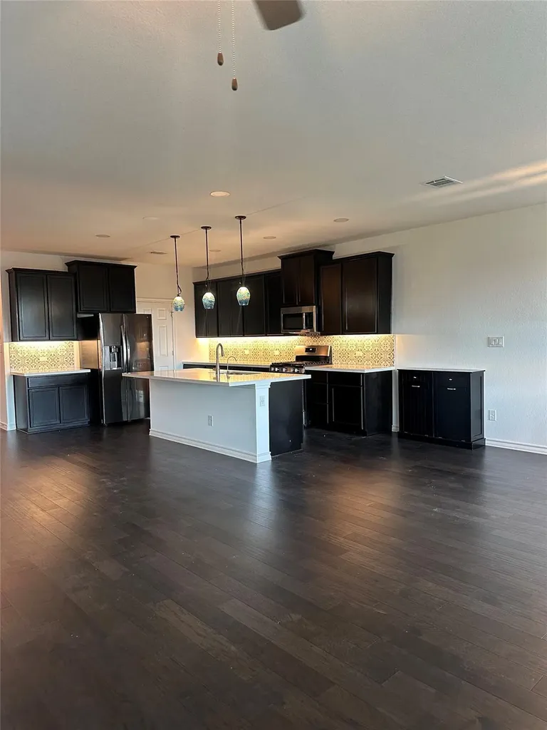 206 Thurman Holt Road Hutto TX 78634