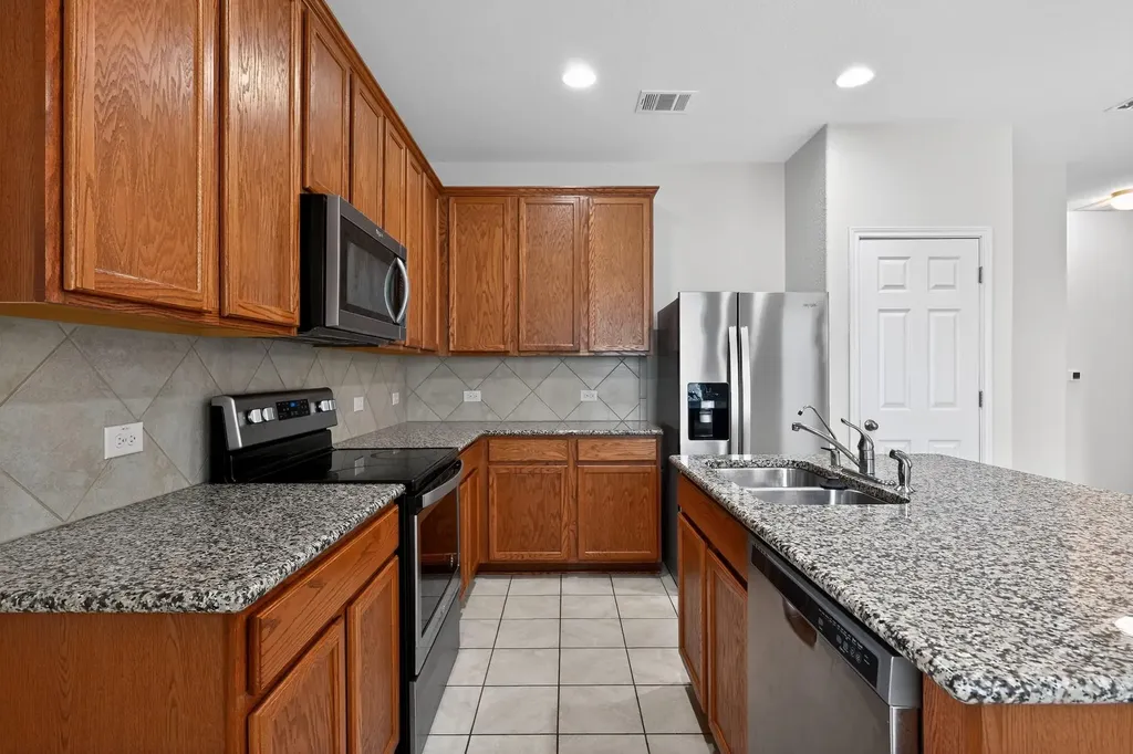 13020 Foreston Drive Austin TX 78653