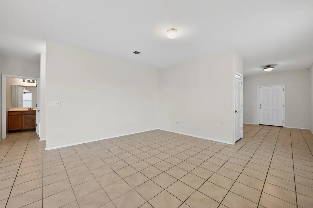 13020 Foreston Drive Austin TX 78653