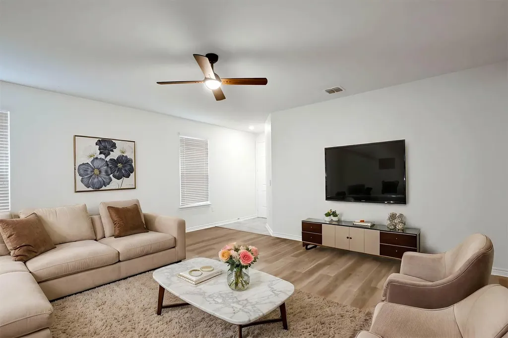 7343 Bluebonnet Bay San Antonio TX 78218