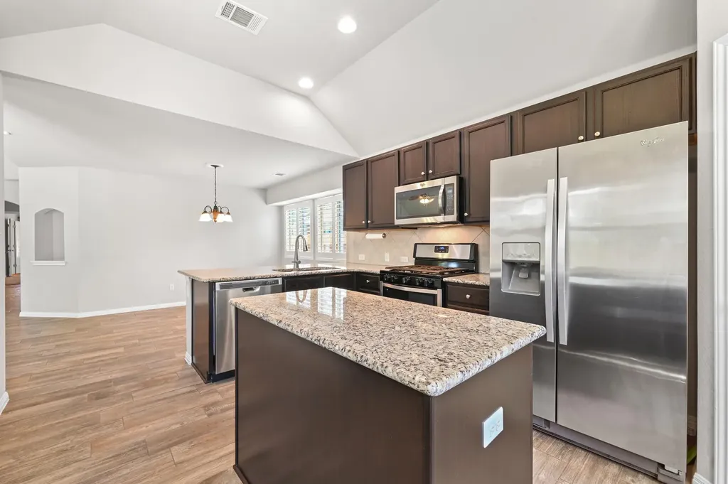 503 Stonewood Lane Buda TX 78610