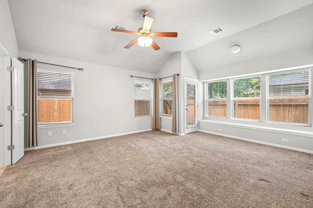 503 Stonewood Lane Buda TX 78610