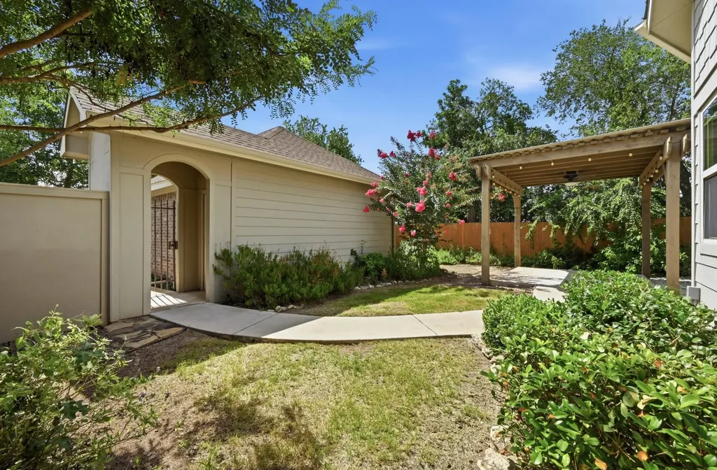 503 Stonewood Lane Buda TX 78610
