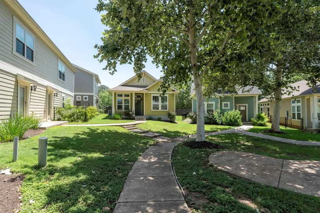 2409 Claret Cove Austin TX 78748