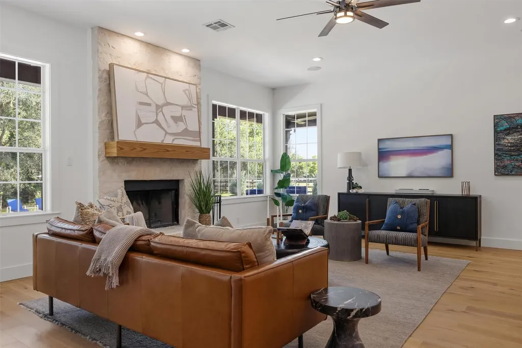 140 Vincas Shadow Court Driftwood TX 78619