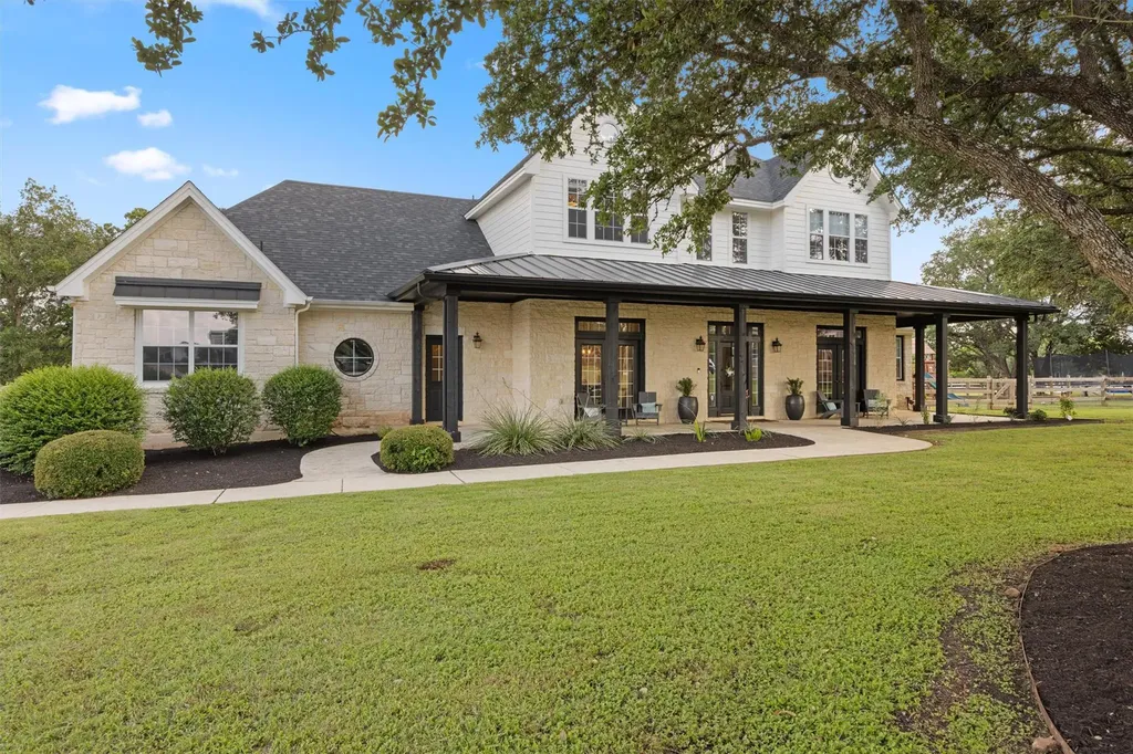 140 Vincas Shadow Court Driftwood TX 78619