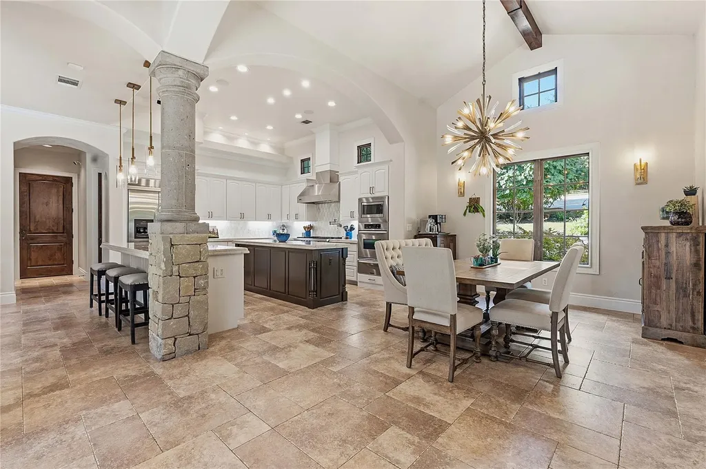 4320 House Of York Austin TX 78730