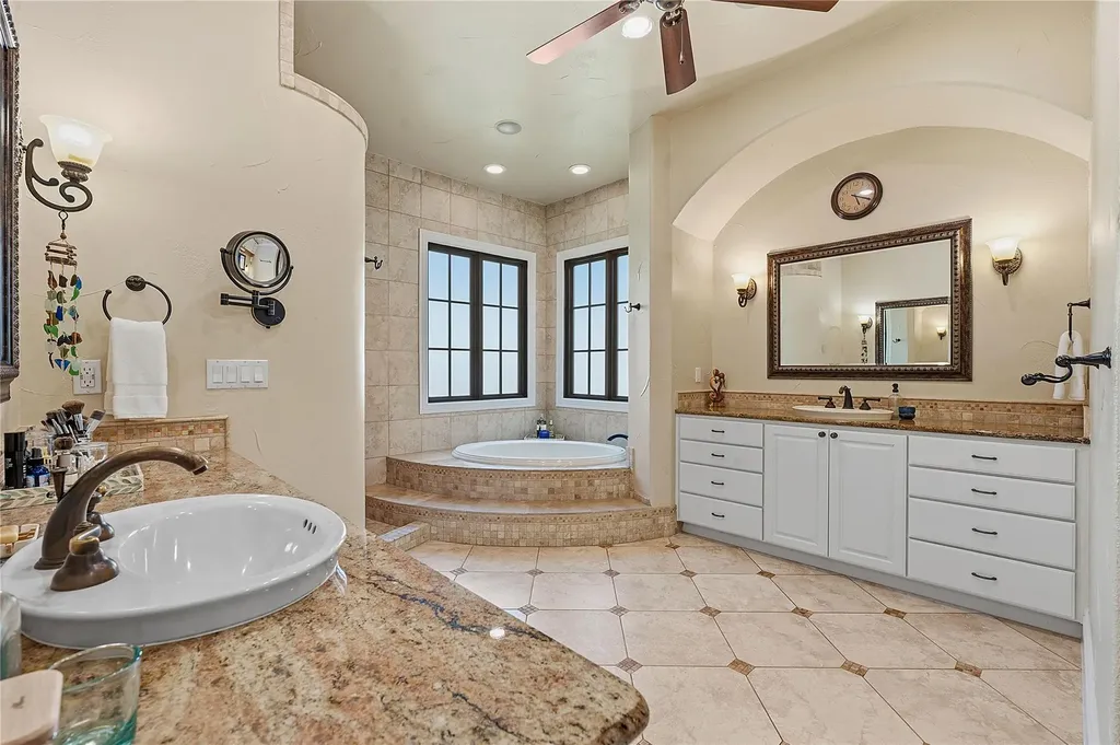 4320 House Of York Austin TX 78730