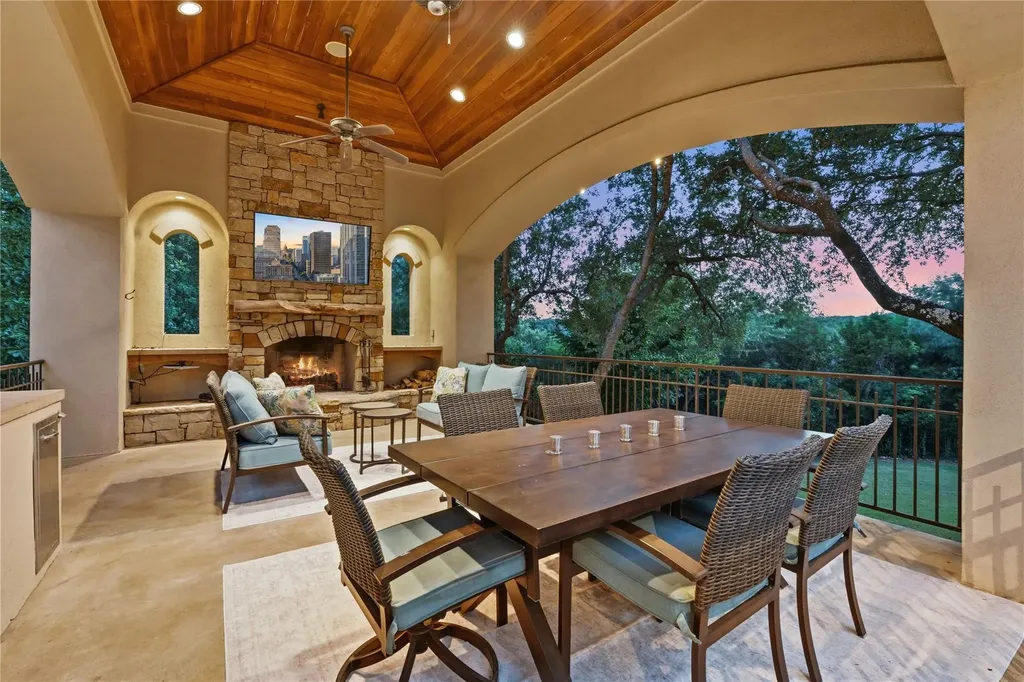 4320 House Of York Austin TX 78730