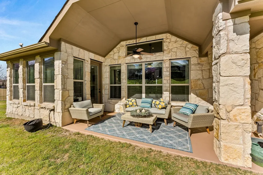 106 Princes Court Austin TX 78738