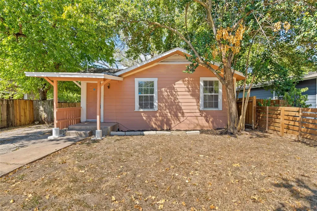 1114 Eleanor Street Austin TX 78721