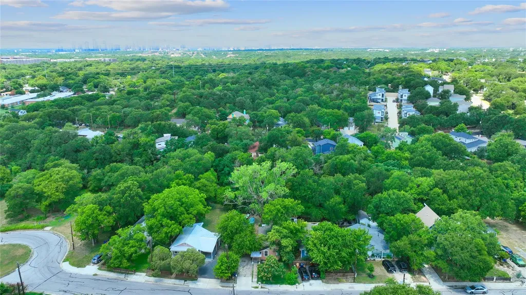 1114 Eleanor Street Austin TX 78721